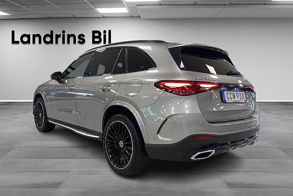 Mercedes-Benz GLC300 e 6 of 19