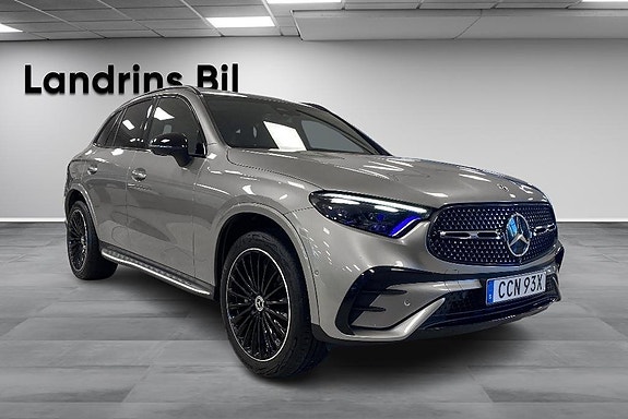 Mercedes-Benz GLC300 e 3 of 19
