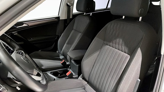 Volkswagen Tiguan Allspace 8 of 14