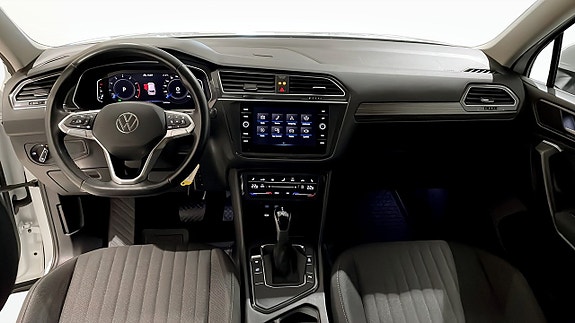 Volkswagen Tiguan Allspace 10 of 14