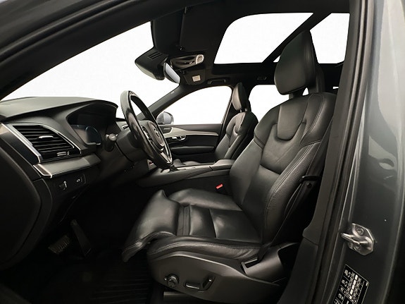 Volvo XC90 21 of 30