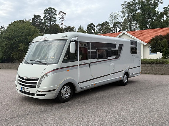 LMC Explorer I720 Fiat campervan Helintegrerad 3.0 AUTOMAT Långbäddar