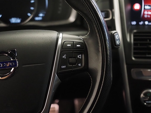 Volvo XC60 20 of 28