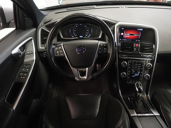 Volvo XC60 15 of 28
