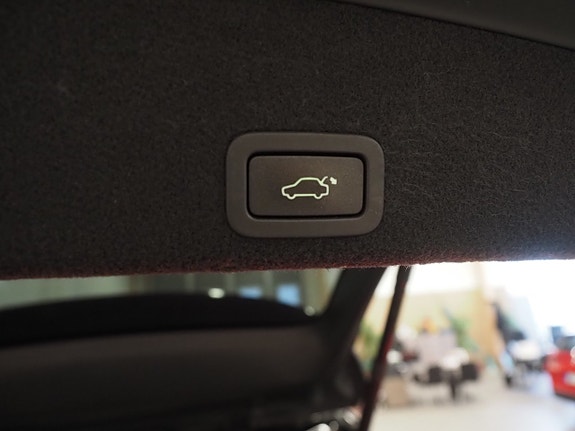 Volvo XC60 25 of 28