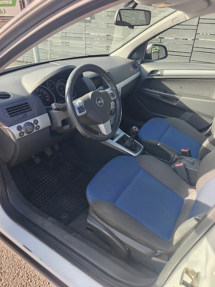 Opel Astra 6 of 11