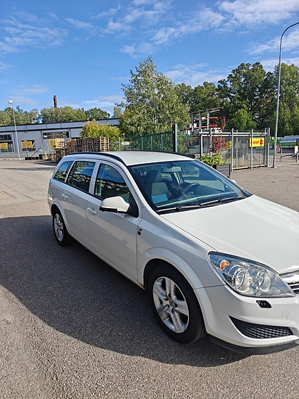 Opel Astra 4 of 11