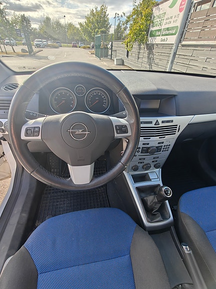 Opel Astra 7 of 11