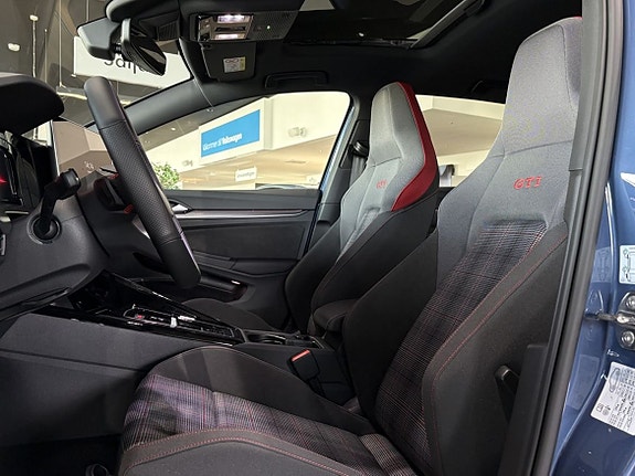 Volkswagen Golf I 10 of 17