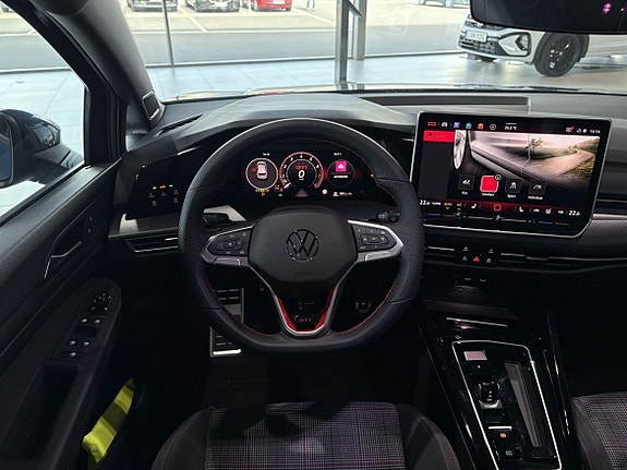 Volkswagen Golf I 4 of 17