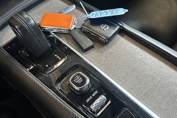 Volvo V90 Cross Country 25 of 27