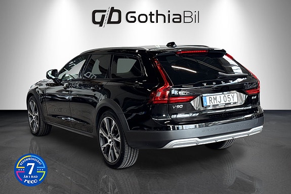 Volvo V90 Cross Country 7 of 27