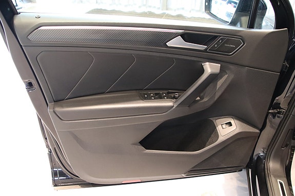 Volkswagen Tiguan 10 of 22