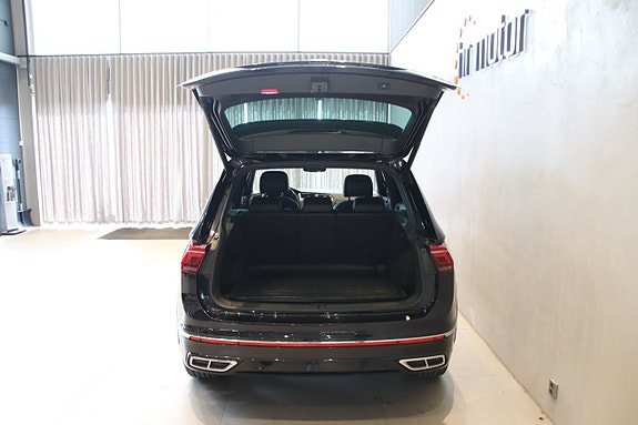 Volkswagen Tiguan 6 of 22