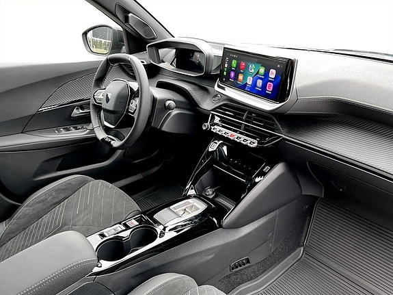 Peugeot 2008 12 of 14