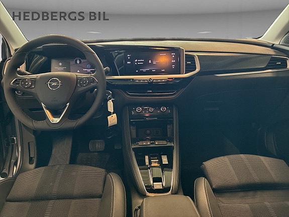 Opel Grandland X 9 of 17