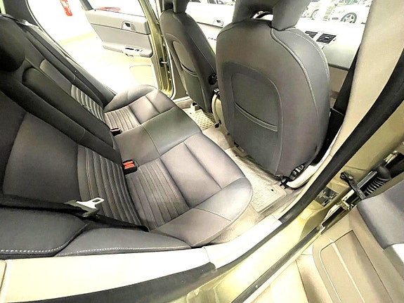Volvo V50 8 of 10