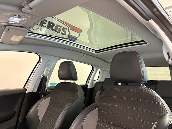 Peugeot 2008 13 of 16