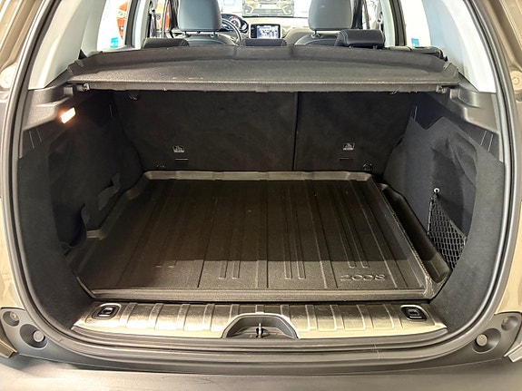 Peugeot 2008 12 of 16