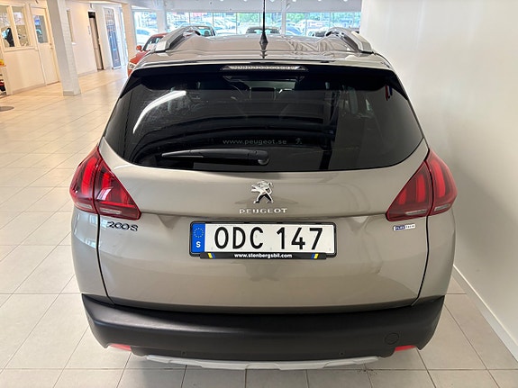 Peugeot 2008 5 of 16