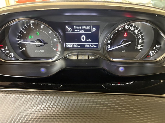 Peugeot 2008 16 of 16