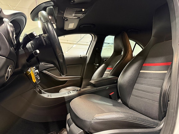 Mercedes-Benz A200 11 of 17