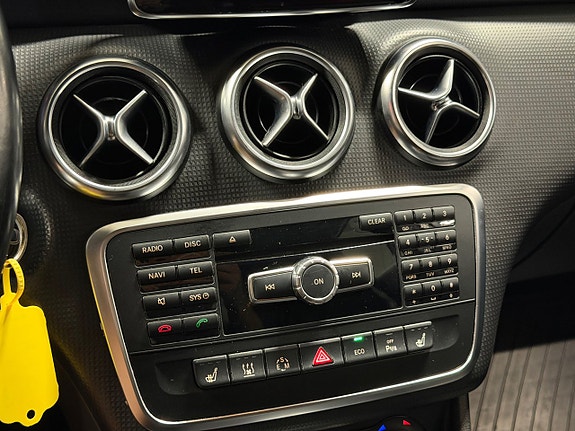 Mercedes-Benz A200 16 of 17