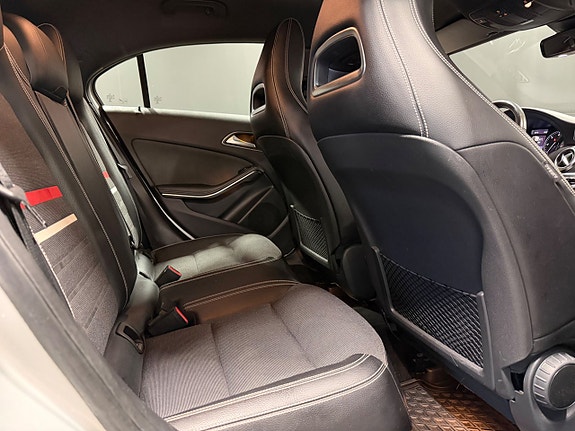 Mercedes-Benz A200 8 of 17