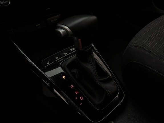 Kia Stonic 24 of 28