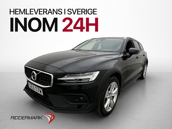 Volvo V60 Cross Country 3 of 30
