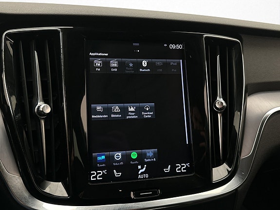 Volvo V60 Cross Country 23 of 30