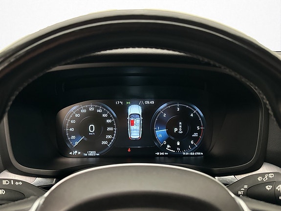 Volvo V60 Cross Country 16 of 30