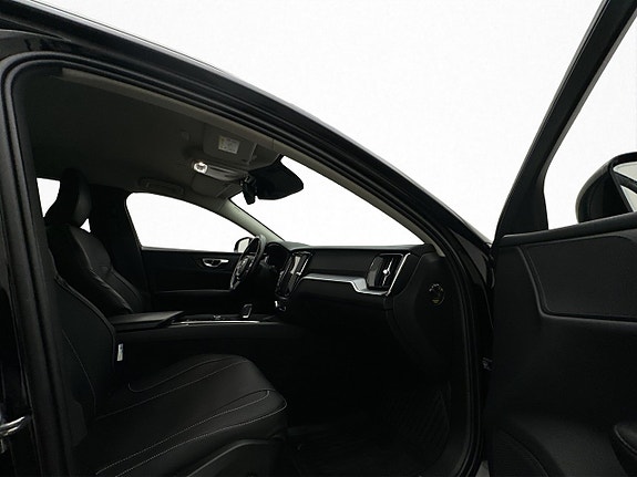 Volvo V60 Cross Country 28 of 30