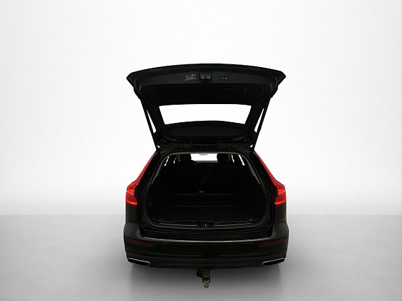 Volvo V60 Cross Country 30 of 30