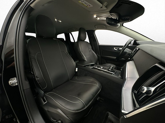 Volvo V60 Cross Country 27 of 30