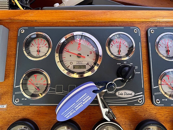 Sea Ranger 36 Trawler | 2 x Sole SM105L 6cyl Diesel -2019 7 of 12