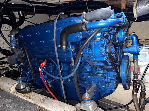 Sea Ranger 36 Trawler | 2 x Sole SM105L 6cyl Diesel -2019 10 of 12