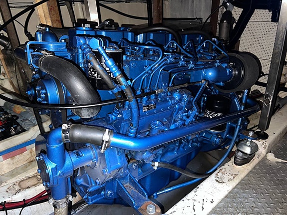 Sea Ranger 36 Trawler | 2 x Sole SM105L 6cyl Diesel -2019 9 of 12