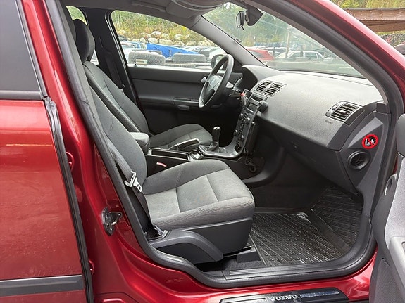 Volvo S40 19 of 22