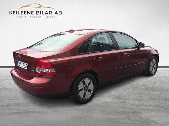 Volvo S40 8 of 22