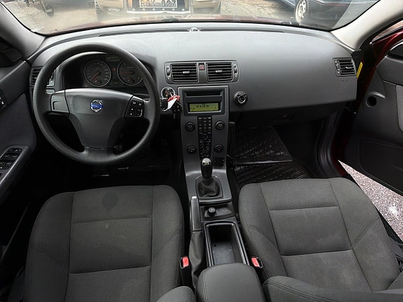 Volvo S40 17 of 22