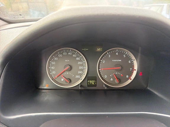 Volvo S40 12 of 22