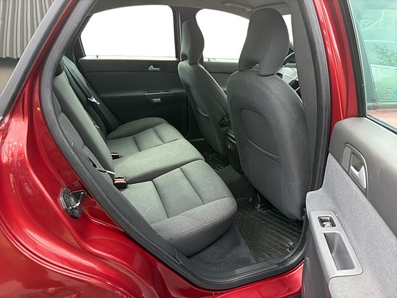 Volvo S40 11 of 22