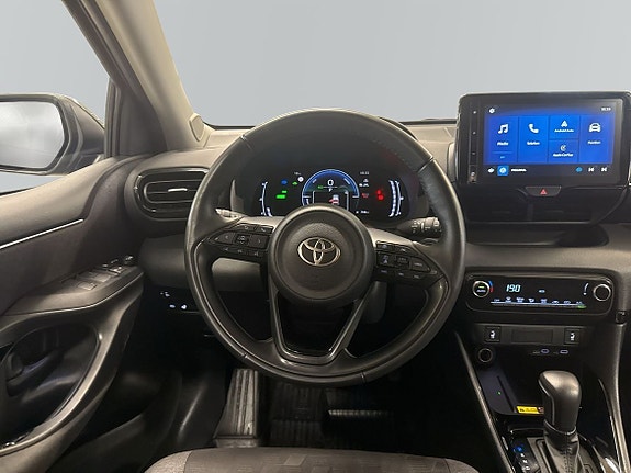 Toyota Yaris 9 of 14