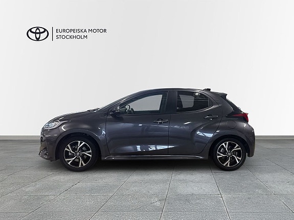 Toyota Yaris 3 of 14