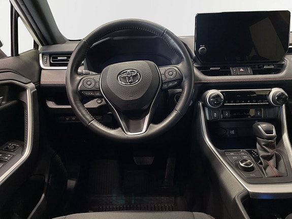 Toyota RAV4 9 of 11