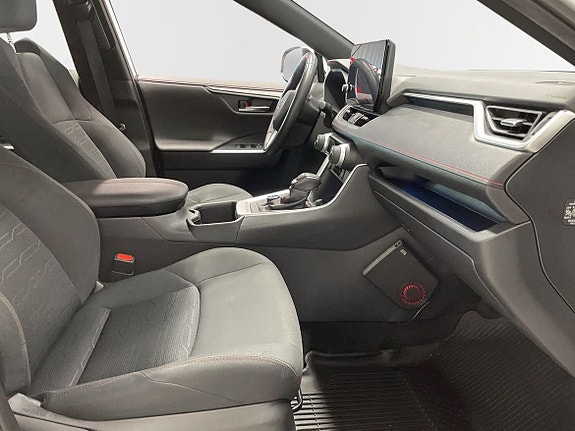 Toyota RAV4 10 of 11