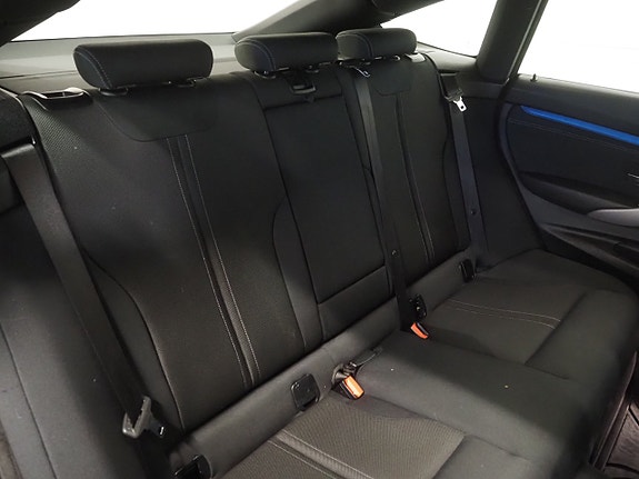 BMW 320d 12 of 25