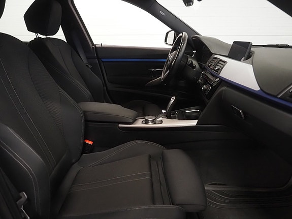 BMW 320d 10 of 25