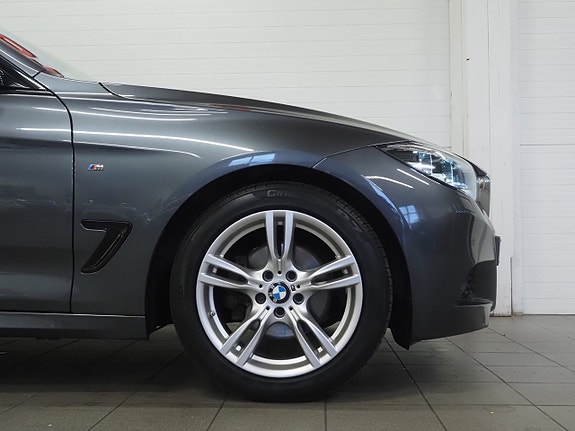 BMW 320d 8 of 25